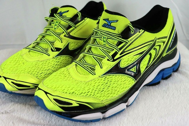 mizuno lamborghini shoes