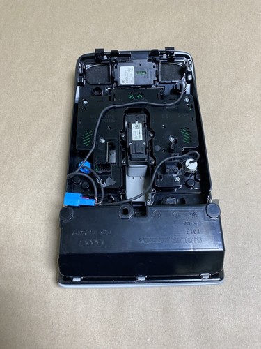 2012-2018 AUDI A6 QUATTRO - Front DOME Reading Light / SUN ROOF Switch Silver U9 - Picture 12 of 13