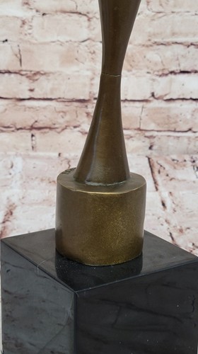 Bronze Bird in Space Sculpture by Brancusi: Museum Quality Decor Rare Find - Picture 9 of 10