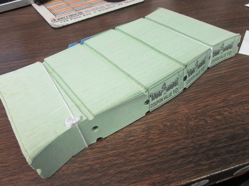 TOP DOG FAMILY FUN CENTERS - WILKES-BARRE / SCRANTON - STACK  2000 TICKETS MINT 