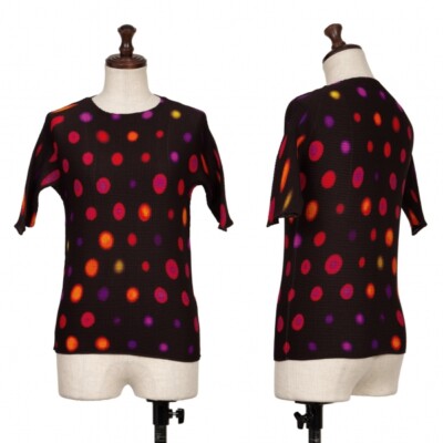 ISSEY MIYAKE PLEATS (T.) Dot Printed Stretch Pleats T Shirt