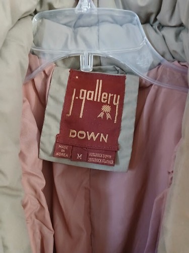 Vintage J Gallery Down Puffer Trench Coat, Size M, Beige w Pink/Rose Lining - Picture 7 of 9