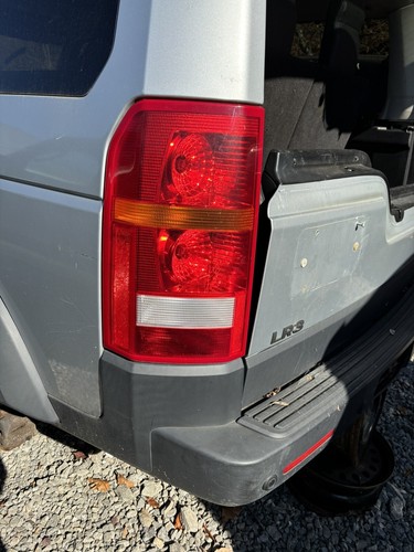 2007 Land Rover LR3 Driver Side Right Taillight Assembly fits 2005-2009