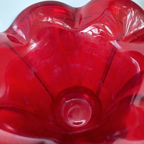 Vintage Red Glass Small Ruffled Top Vase 8 cm Tall - Picture 8 of 14