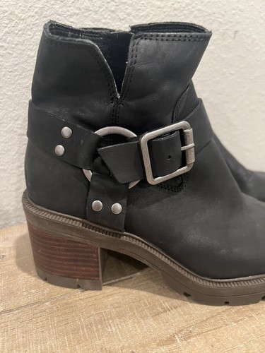 Lucky Brand Slyvin Bootie Black Leather Lug Sole Moto Ankle Boot NWOT Size 5 - Picture 2 of 12