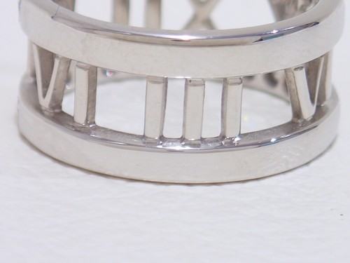 TIFFANY & CO. 18k white gold Atlas open band ring with diamonds size 5 - Picture 9 of 11