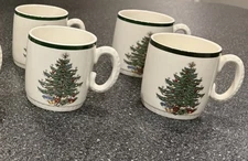 Set Of Four Cuthbertson Original Christmas Tree Mug England Vintage