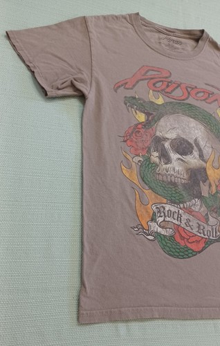 Poison Rock Band T-Shirt Gray Unisex Size Small Skull Rock & Roll Snake Flames - Picture 12 of 24