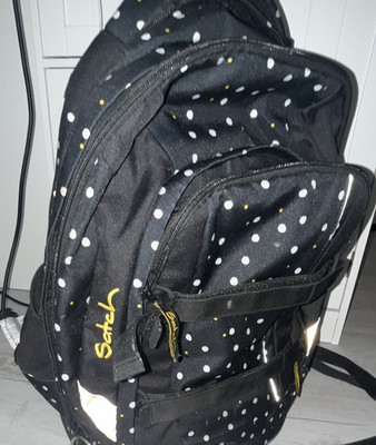 Satch Schulrucksack Schwarz/Weiß gepunktet inkl. passendem Mäppchen
