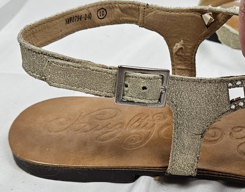 Naughty Monkey NMW0794-40 Sz 10 Sparkly Gold & Rhinestone Thong Sandals w/Buckle - Picture 5 of 11