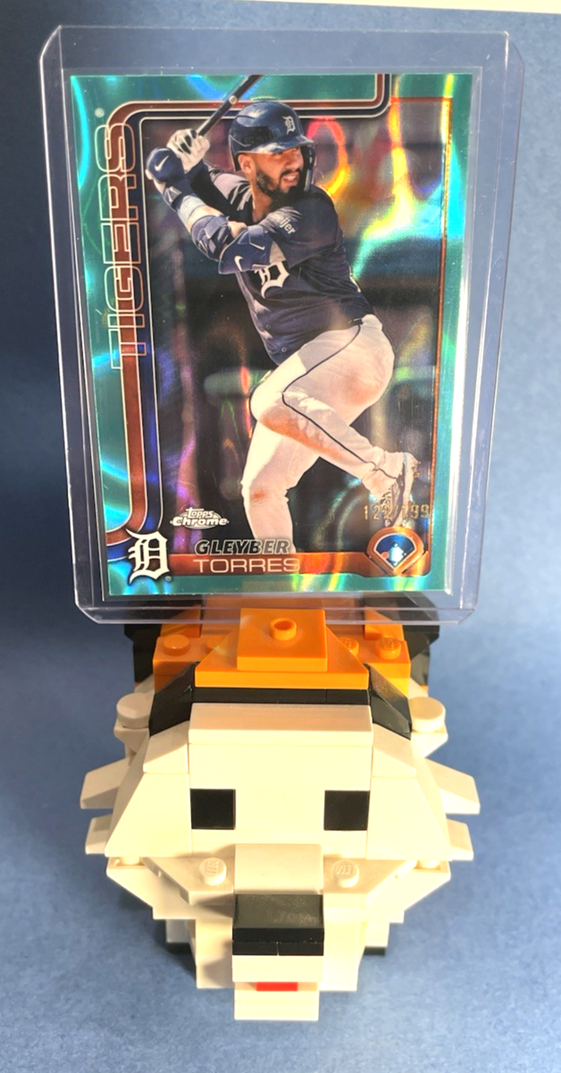 2025 Topps Chrome #190 Gleyber Torres Aqua Lava Refractor