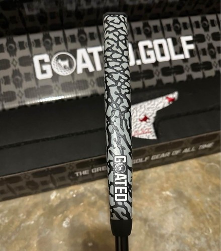 Goated Golf Michael Jordan Blade Putter, Headcover, and Towel - Picture 3 of 8