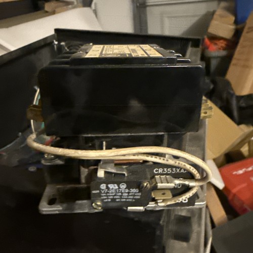 GE General Electric CR353AB3AA1 Contattore 3 poli 35/35 Ampere. B2 - Foto 3 di 3