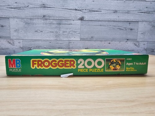 VTG FROGGER 200 PIECE JIGSAW PUZZLE - SEGA - 1981 - MILTON BRADLEY - Picture 4 of 6