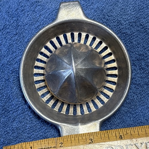 Exprimidor de aluminio Foley de colección escariador de limón de metal cítrico MCM - Imagen 2 de 6