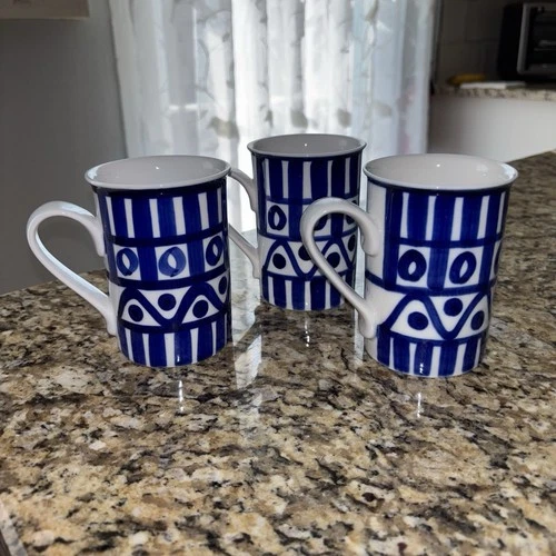 3 Dansk Arabesque 4.25” Coffee Tea Mugs VTG Cobalt Blue and White EUC