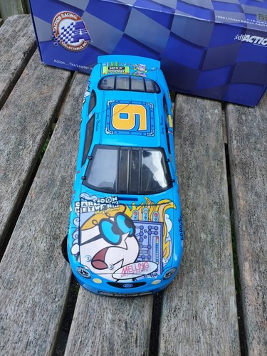 Action Racing Diecast NASCAR Cartoon Network Dexter Jerry Nadeau Ford 220724 - Picture 5 of 14