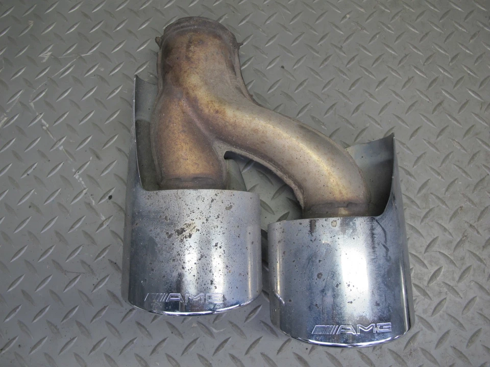07-11 JUEGO DE 2 PUNTAS SILENCIADOR ESCAPE TRASERO MERCEDES-BENZ W164 ML63 AMG Foto 3 de 4
