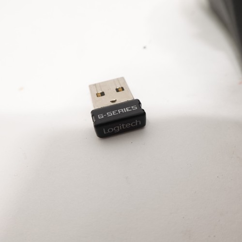 Logitech G700 Bezprzewodowa laserowa mysz do gier USB z kluczem sprzętowym - Zdjęcie 4 z 6