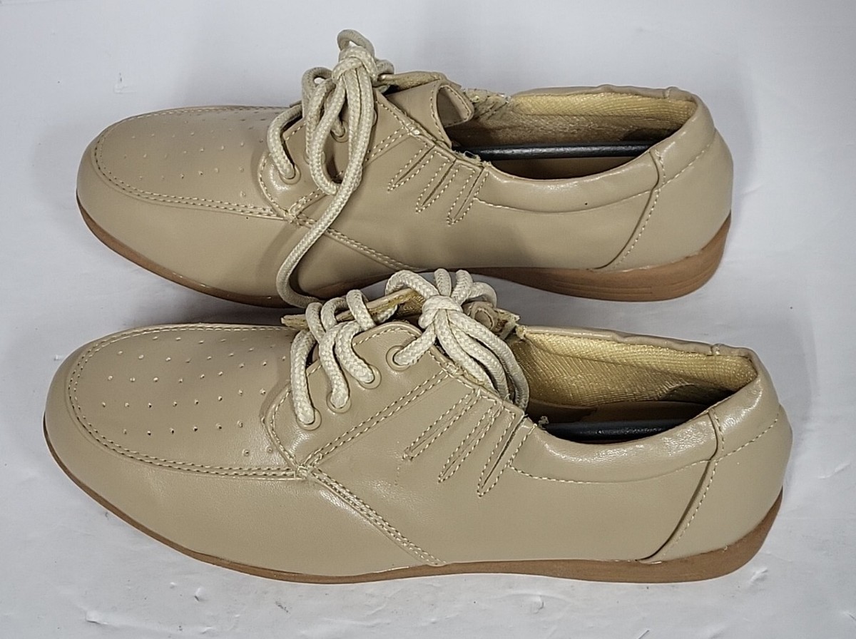 Beacon Womens Pauline Shoes. Comfort Casual. Lace up Taupe Size 7W. NIB. READ