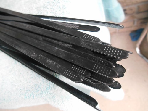 49 pcs 29.5" long UV Resistant Black nylon Cable Ties. 120 lb Strength. - Picture 5 of 9