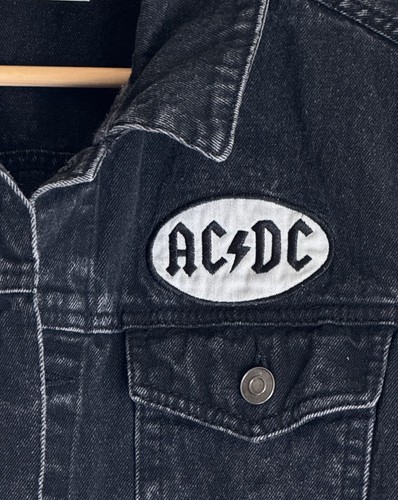 AC/DC Jeansjacke schwarz Herren Größe Small hinten in schwarz Rock Band 1980 Tour - Bild 5 von 11