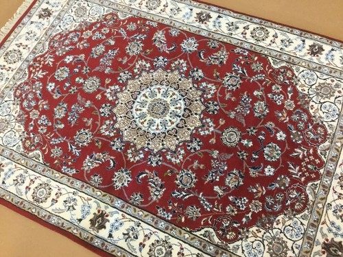 4'.3" X 6'.2" Red Ivory Very Fine Wool & Silk Oriental Area Rug Hand Knotted - Picture 11 of 12