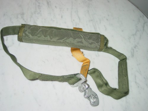 US Army Parachute Lowering Line Assembly! NSN 1670-01-067-6838 - Picture 1 of 2