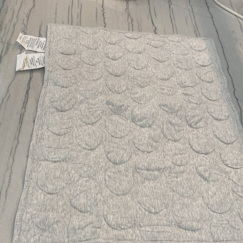 POTTERY BARN KIDS QUILTED STANDARD SHAM GRAY JERSY CIRCLES PATTERN - Picture 3 of 11