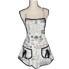 JS HOME BLACK & WHITE BIB 2 POCKETS TIE NECK & WAIST TOWN PEOPLE FLORAL SCENERY