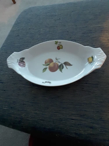 Cordon Bleu BIA Au Gratin Ceramic Dish Platter Fruit Design Flared Handles