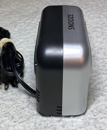 Sharp Digital Alarm Clock Model SPC189 Silver 2x2 Amp USB Charging Ports TESTED - Picture 6 of 11