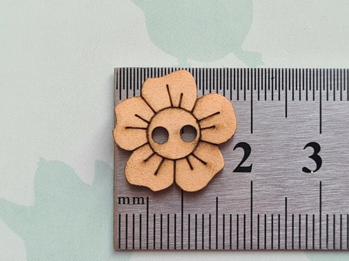 Blossom Flower Wooden Buttons, Natural, 2-Hole, Crafts, Sewing UK Seller - Picture 3 of 3