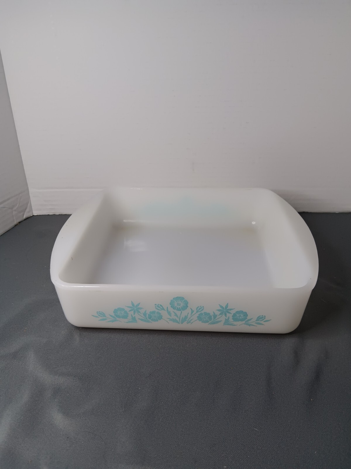 Glasbake 8" Square Brownie Pan Dish J2428 Light Blue Daisy