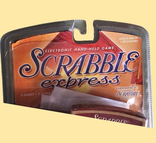 Vintage Hasbro Scrabble Express Handheld Game + Milton Bradley Hangman Handheld - Picture 3 of 5