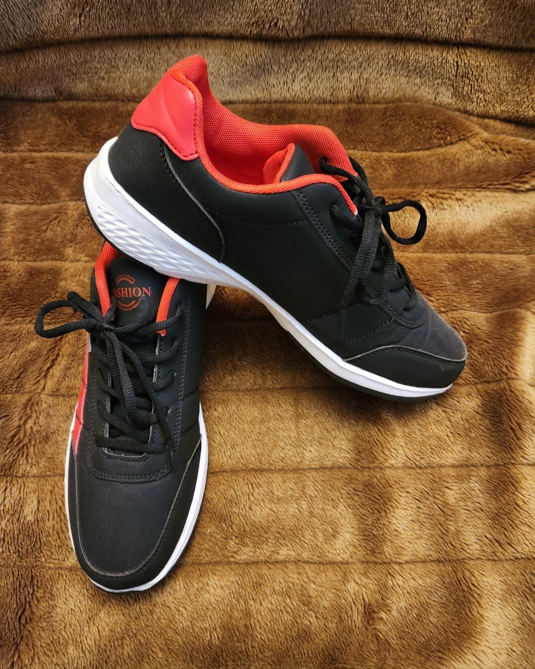 stylish mens athletic shoes