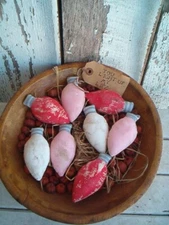 Primitive Valentine lightbulbs bowl fillers. Please Read For Shipping 