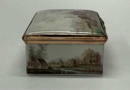 Antique 18th Century Battersea Bilston Enamel Snuff Box or Bonbonniere - Picture 5 of 16