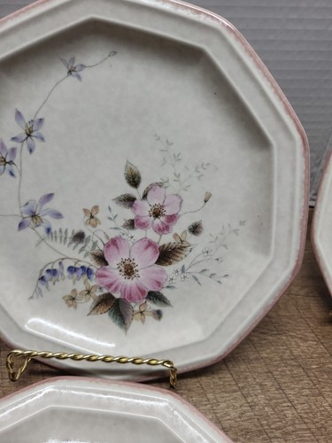 Set of 3 Vintage Mikasa Finesse April Glory Salad Luncheon Plates Floral Center - Picture 4 of 8