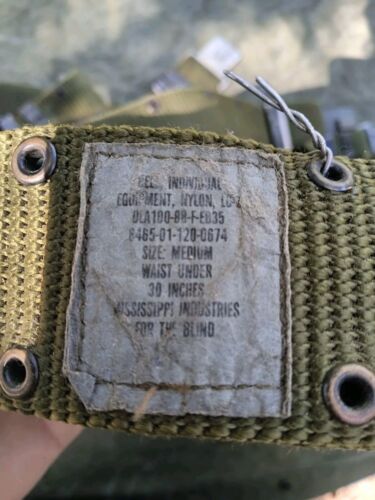 USGI Militar LC2 Nylon Alice Web Pistola Cinturón Mediano Plástico Hebilla Ejército - Imagen 2 de 2