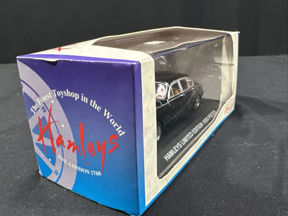 Minichamps 1/43 Jaguar MK II Saloon 1959-67 Black Color Diecast Car - Image 4 of 4