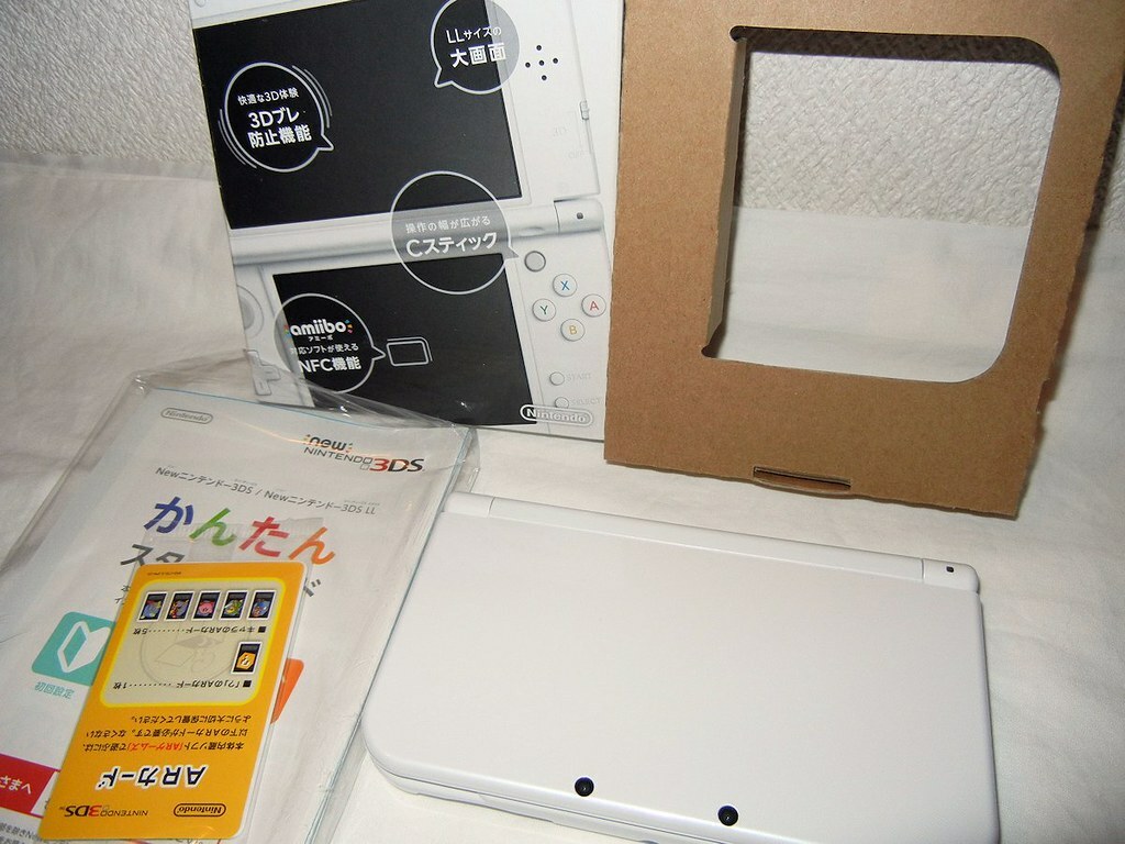 USED Nintendo 3DS LL Pearl White NTSC-J Japanese Game Works GOOD Originele garantie, origineel