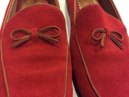 WOMENS LANDS END RED SUEDE SLIP ON LOAFERS WITH TAN TRIM AND BOW AND SLIP RESIS - Picture 4 of 7