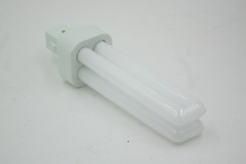 Box of 10x Osram DULUX D 13W/830 G24d-1 LUMILUX Warm White Lights - Brand New - Picture 10 of 13