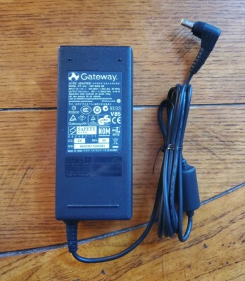 Gateway AC/DC Adapter: Input 100-240V-1.5A 50-60Hz & Output 19V-4.74A 