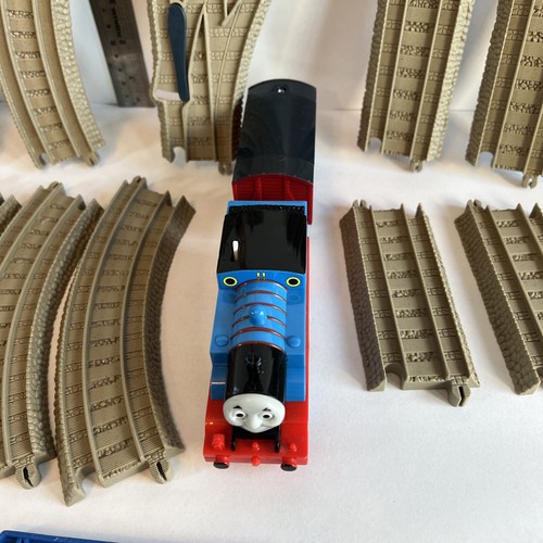 25pc Thomas & Friends Thomas at Tidmouth Sheds! Tracks Bridge Thomas Replacement - Picture 10 of 24