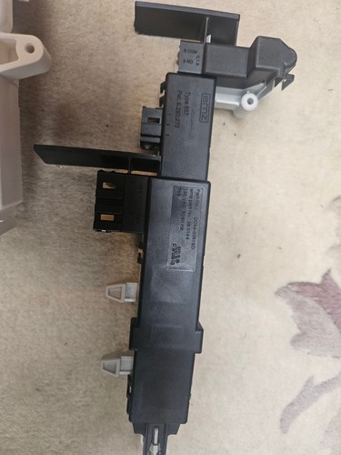 Samsung WASCHMASCHINE TÜRSCHLOSS TEIL # DC64-00519D - Bild 4 von 4