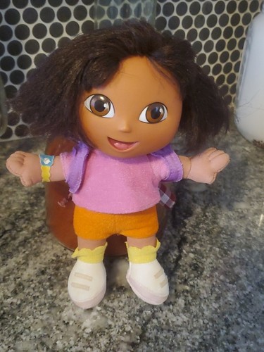 Dora "We Did it" Dancing Doll - 2001 - Picture 2 of 10