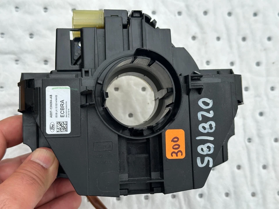 Ford Fiesta 2011-2013 volante reloj resorte OEM Foto 3 de 3