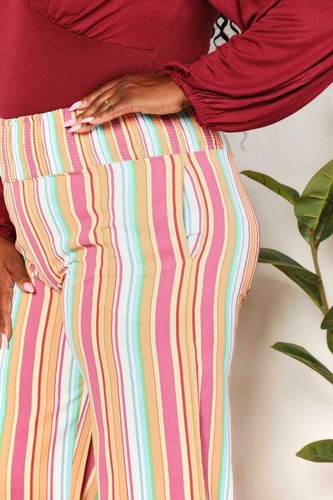 Pantalone chic a righe con tasche - Foto 12 di 13